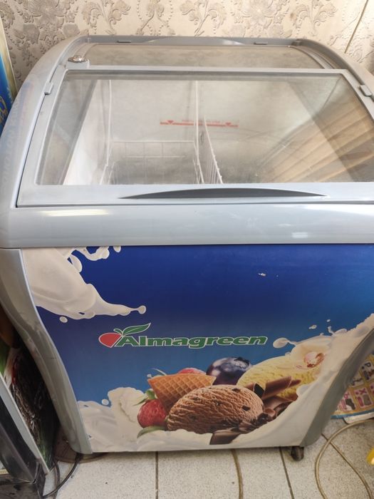 Морозильник для магазина