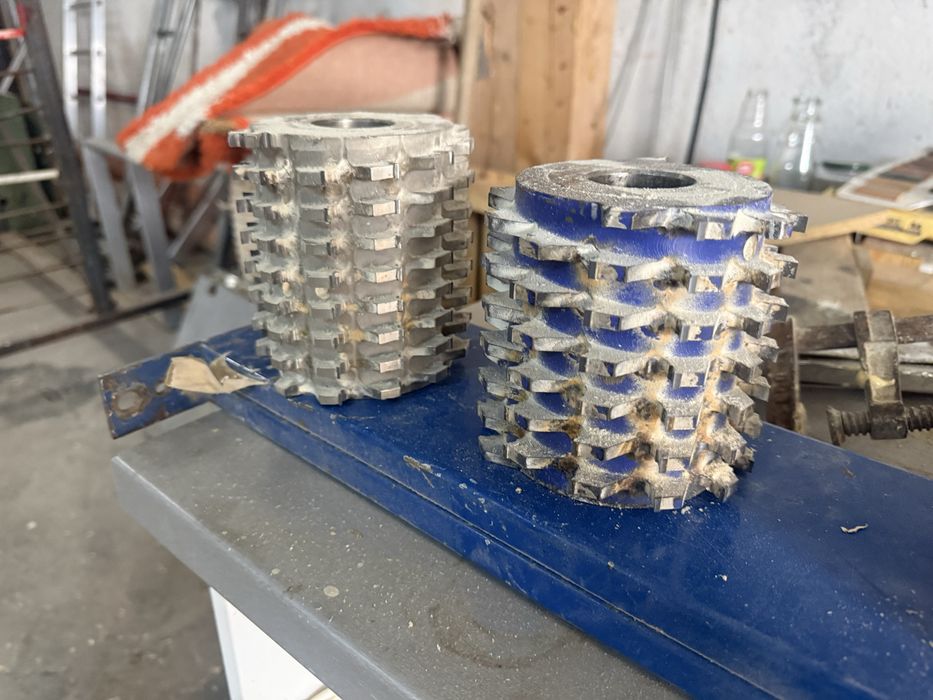 Freza rindeluit , imbinat dinti dek