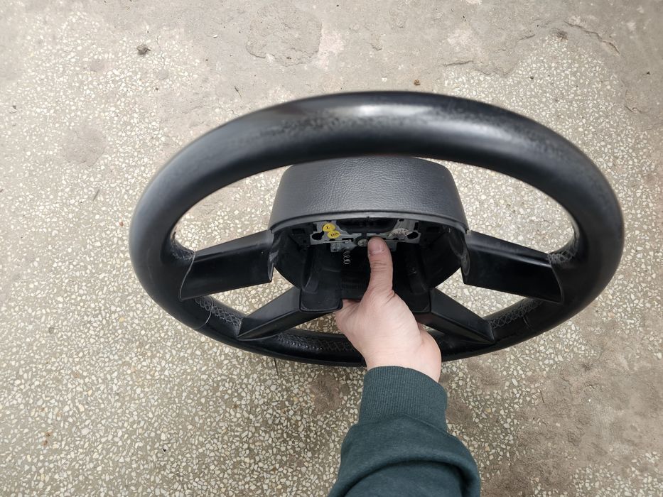 Volan piele Vw Touran , Vw golf 4 bora passat b5 Skoda octavia 1