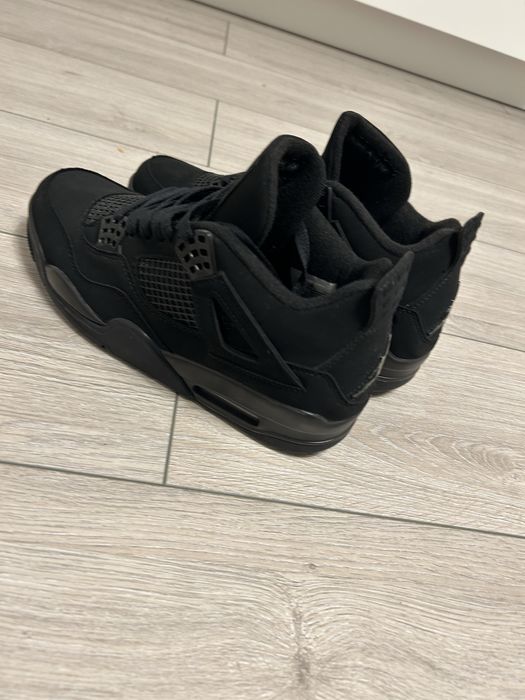 Air Jordan 4 blackcat 42