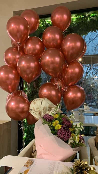 Porno: Ikki rossiyalik blondes bir-birining mushuklarini yalashga majbur