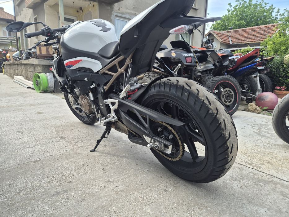 Bmw s1000r   на части