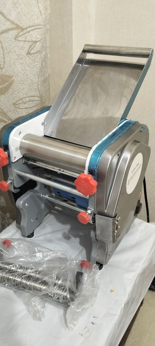 Тестораскаточная машина 60000тг