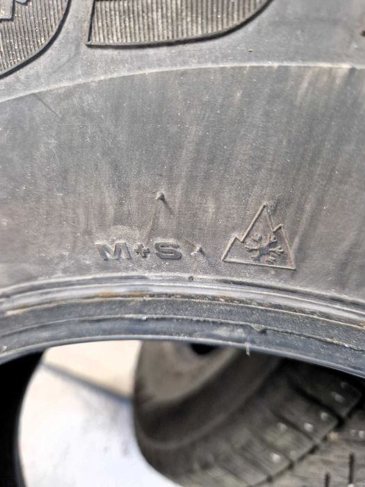 Anvelope second hand m+s 215 70 15C Lassa