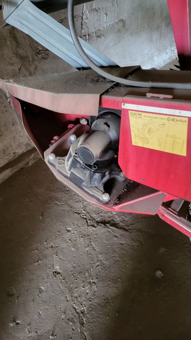 ,Продам жатку ДонМар на Esiil760