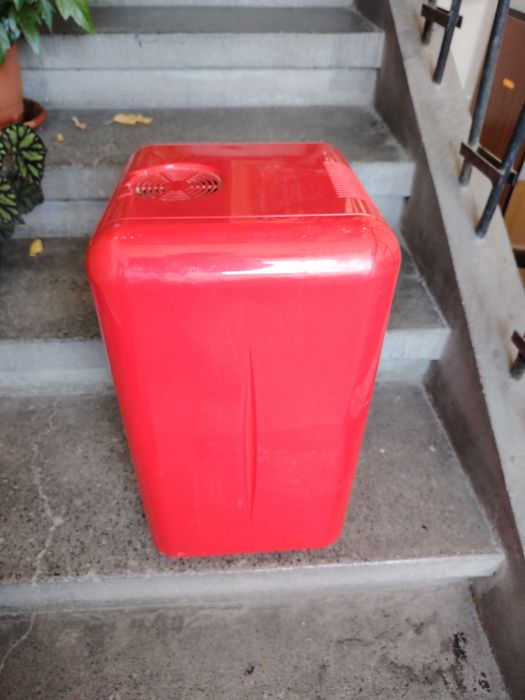 Мини хладилник Mobicool F 16 AC.