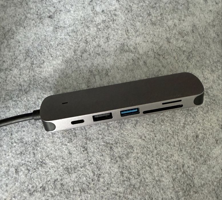 Macbook Air 2020 M1/8/256 space gray