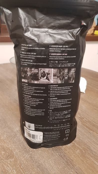 Mănuși pt fotbal