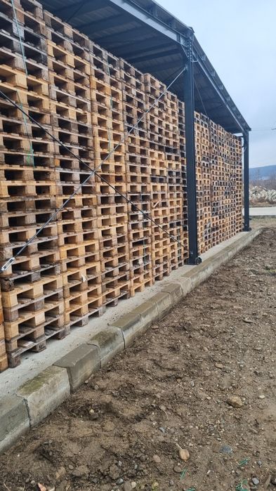 Vând paleti euro și NON euro