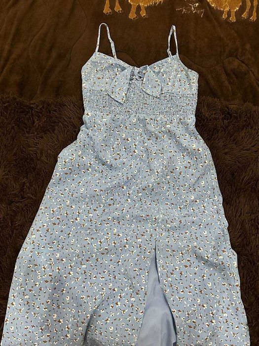 Платье сарафан, хорошего качества