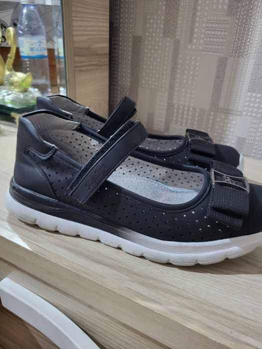 Школьные туфли для девочек