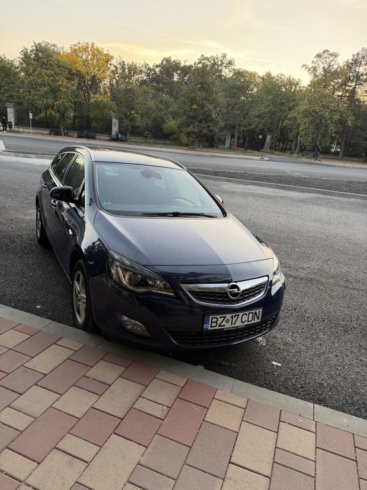 Opel Astra j break