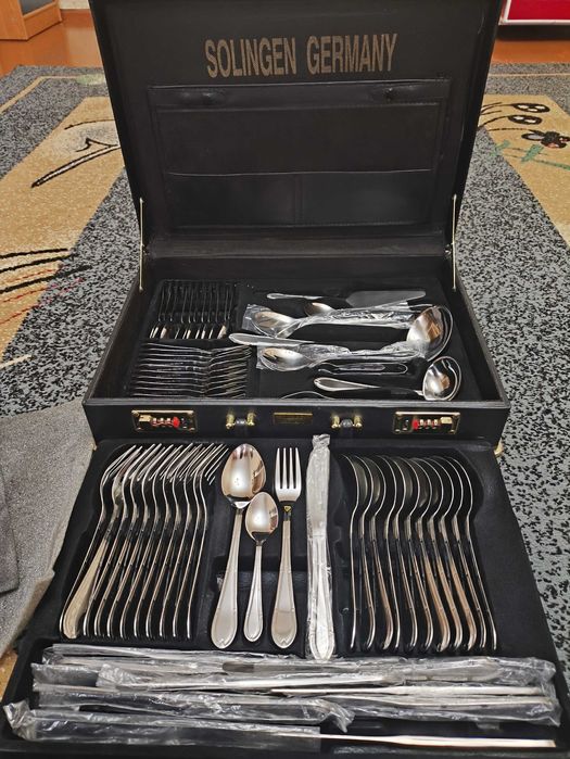 Набор столовых приборов Solingen Germany.