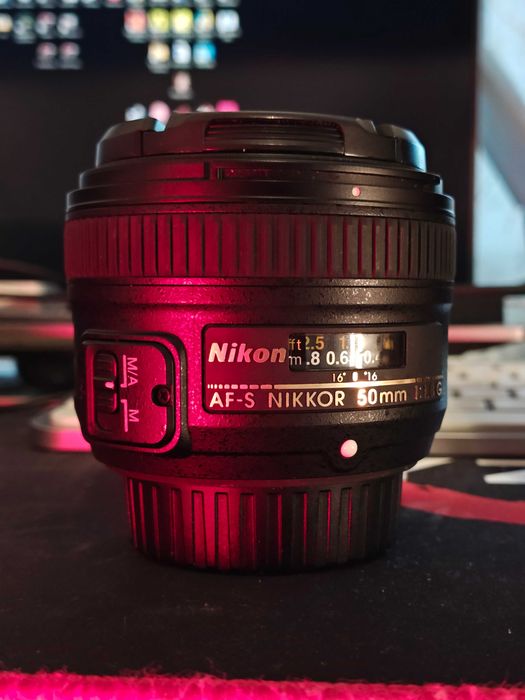 Nikon D700 CMOS colour king + Nikkor AF-S 50mm f/1.8G CA NOU