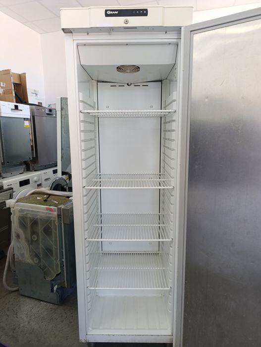 Професионален Хладилник GRAM