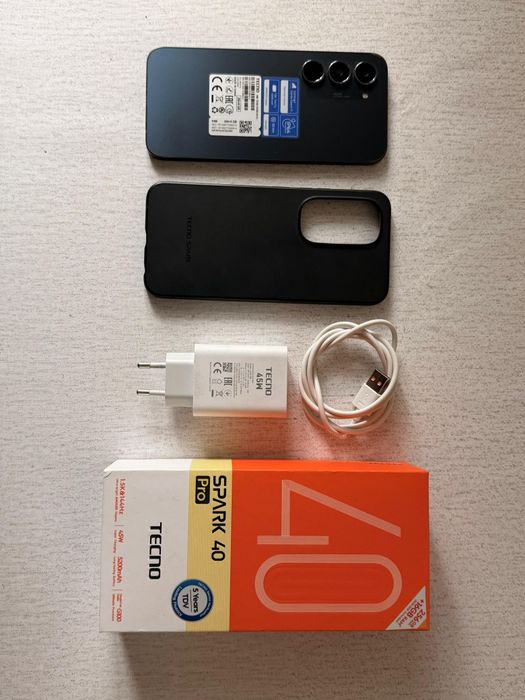 Продам телефон Techno Spark 40 Pro 16/256 GB