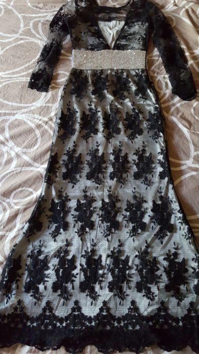 Rochie dantela, saten si paiete