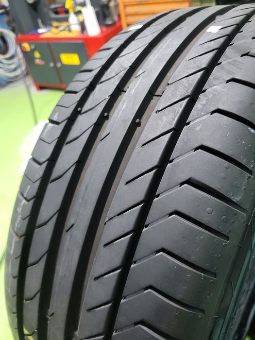 4 бр летни гуми 225/45/18 Continental