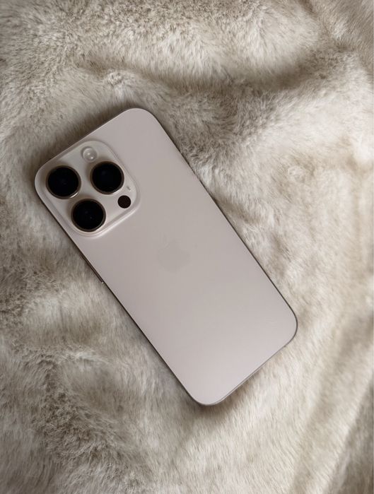 Iphone 16 pro natural/99% baterie
