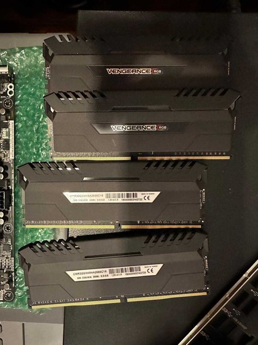 Kit ASUS X99-A + Intel i7-6800K + 32GB DDR4 Corsair Vengeance RGB