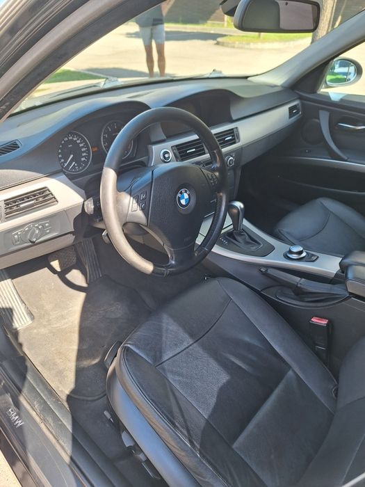 Продавам BMW 325 IX 2007
