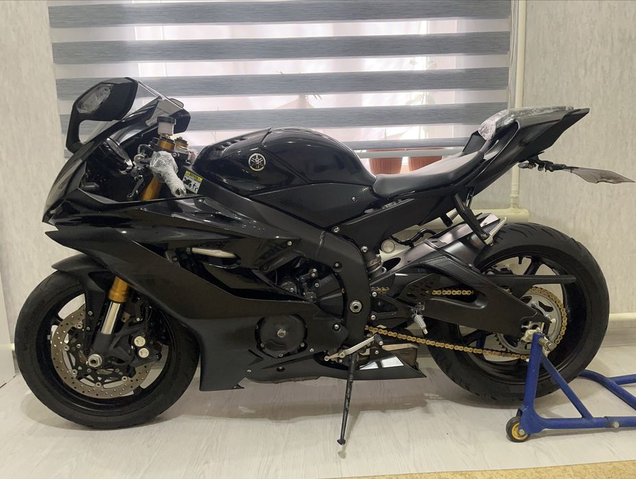YAMAHA yzf r6  оригинал