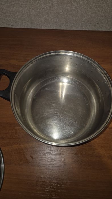 Кострюля продаю.