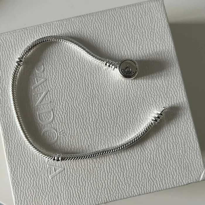 Оригинална Гривна Pandora