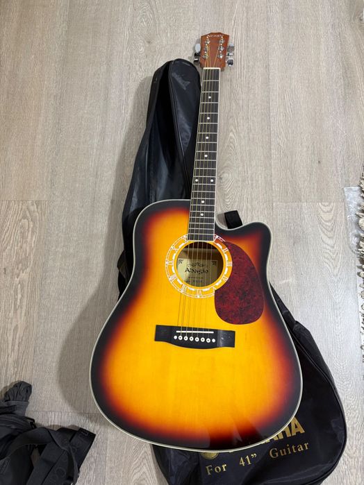 Гитара новая срочно