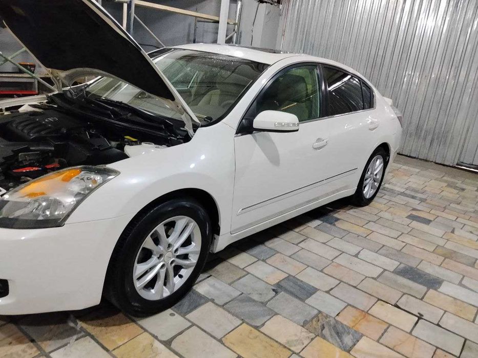 Продаётся Nissan Altima