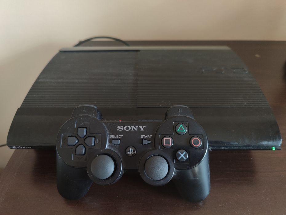 PS3 Super Slim - 500 GB
