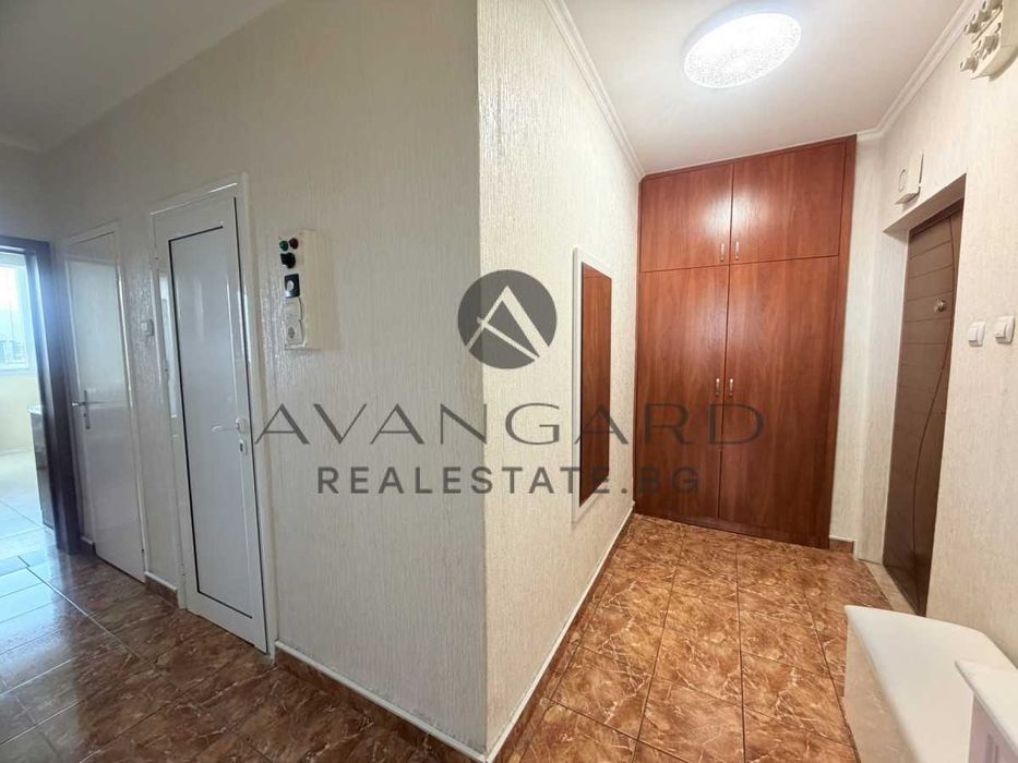 оф.25302 Обзаведен тристаен реална квадратура/ Кършияка