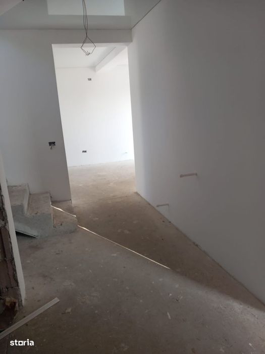 Casa P+1Etaj/4 camere/Com.Berceni/Comision %