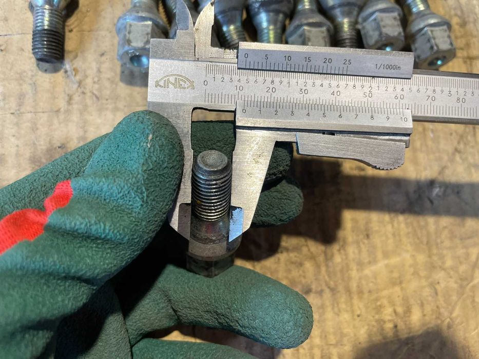 Продавам Болтове за Джанти Suzuki SX4 S-Cross М12х1.50х17 Оригинал