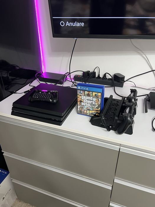 Playstation 4 PRO PS4pro 1TB impecabil ca nou