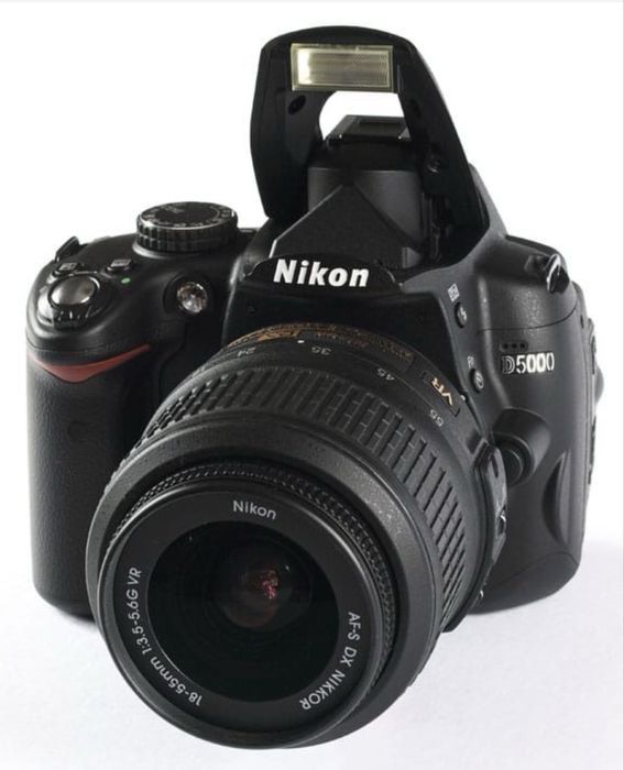 Продам фотоаппарат Nikon D5000