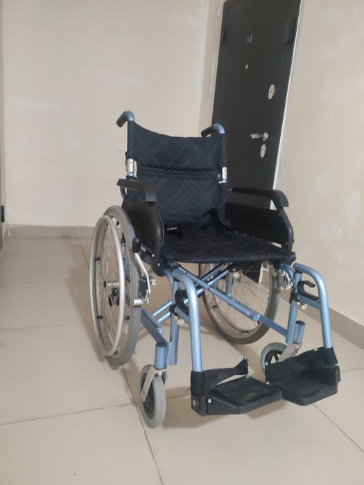Продам инвалидная коляску