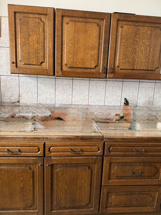 Mobila din lemn masiv