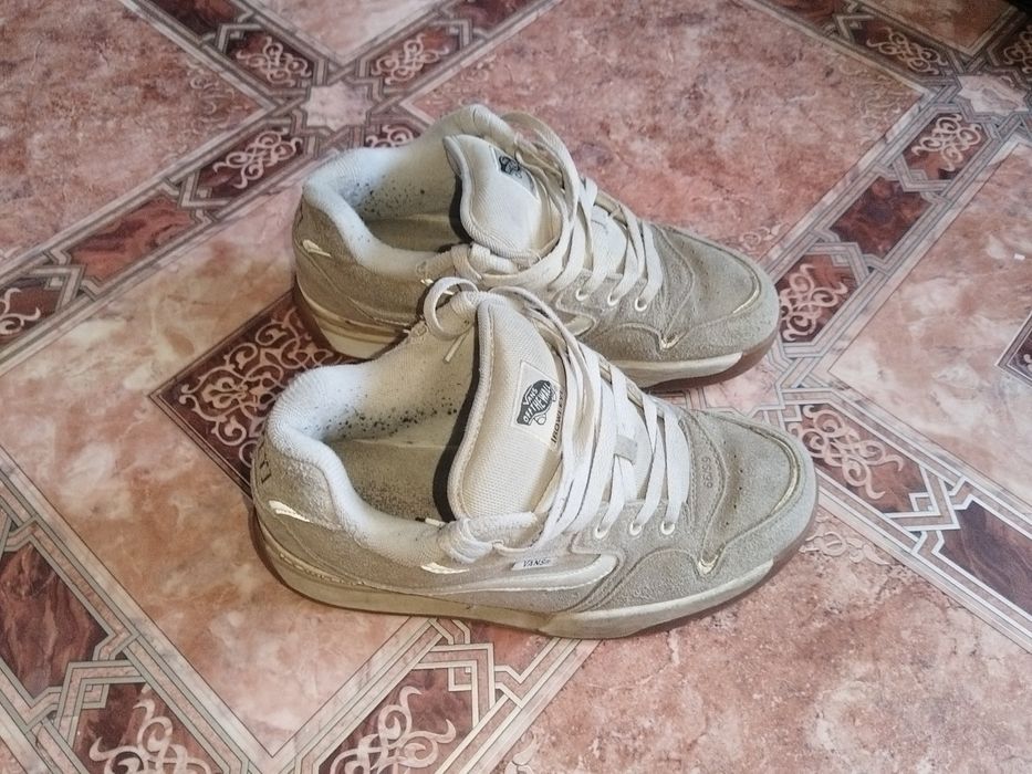 Rowley dime vans rowley