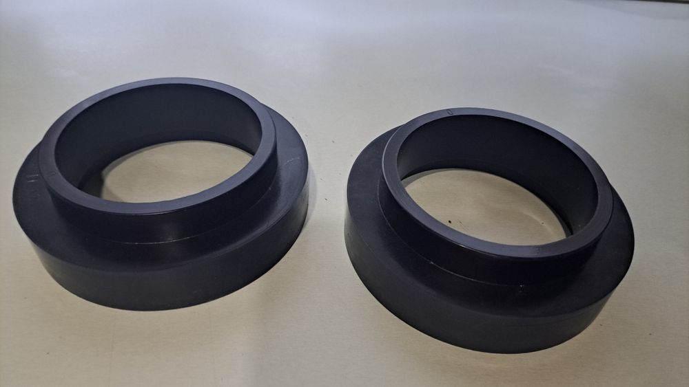 Vând flanșe înăltare față Suzuki Grand Vitara 2006