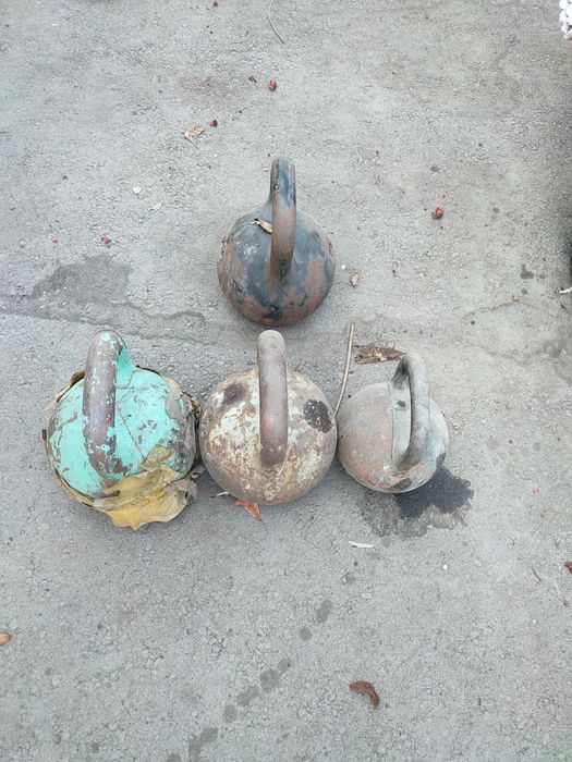 Гиря 32 кг и 16 кг..СССР.