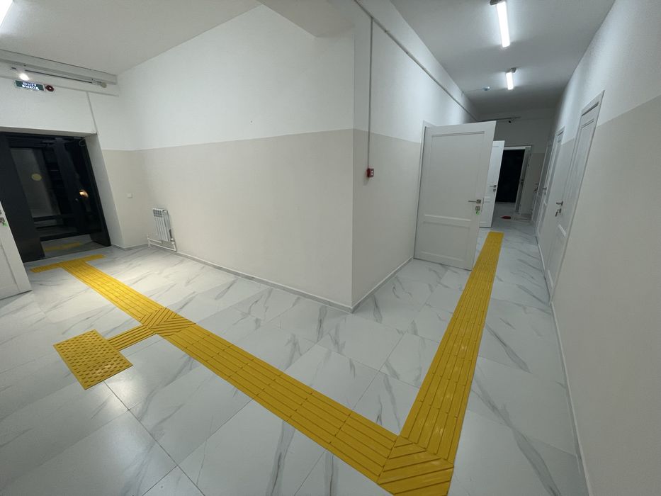 Тактильные плитки, адаптация для инвалидов