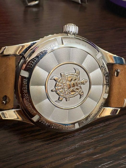 швейцарские часы Certina PH200m