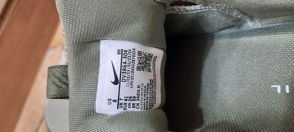 Мужские кроссовки  40р.