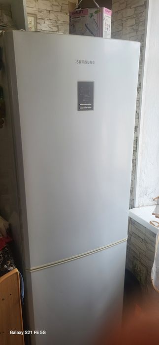 Продам холодильник