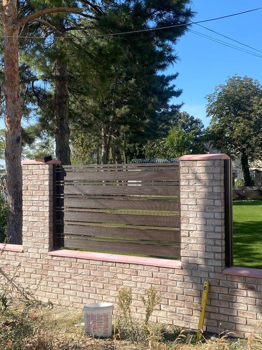 Panou de gard din Lemn Compozit