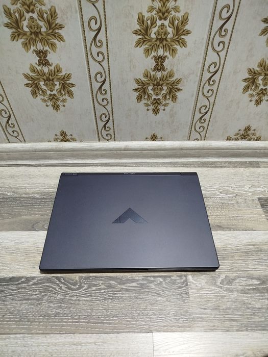 Hp victus Gaming i5-12450H(12-avlod) 8/512gb GTX 1650 4gb 8/512gb