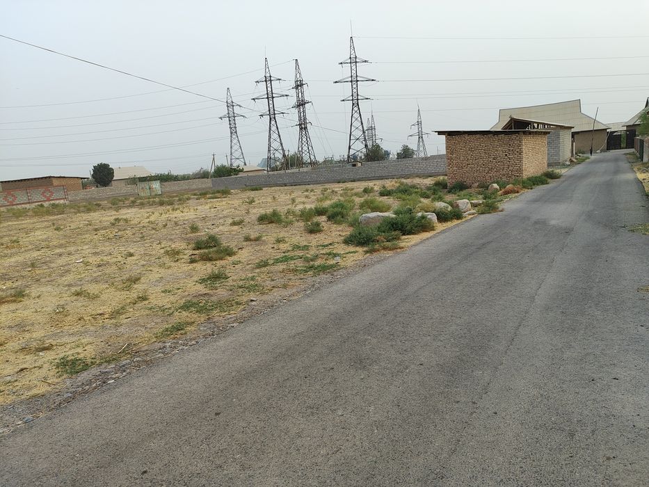 Yer sotiladi 10 sotix