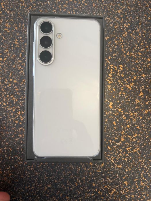 Galaxy S25 Fe alb sigilat