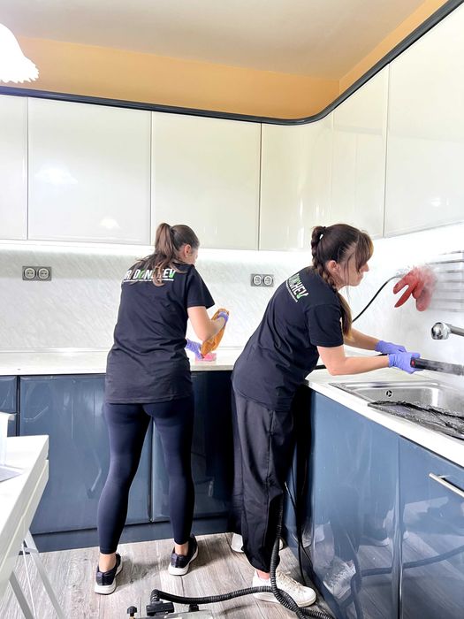 Основно почистване в София от Mr. Donchev.